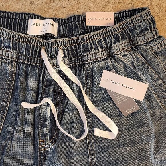 Lane Bryant Pull On Mid Rise Torn Wide Leg Jeans Plussize 14 NWT - Picture 5 of 14